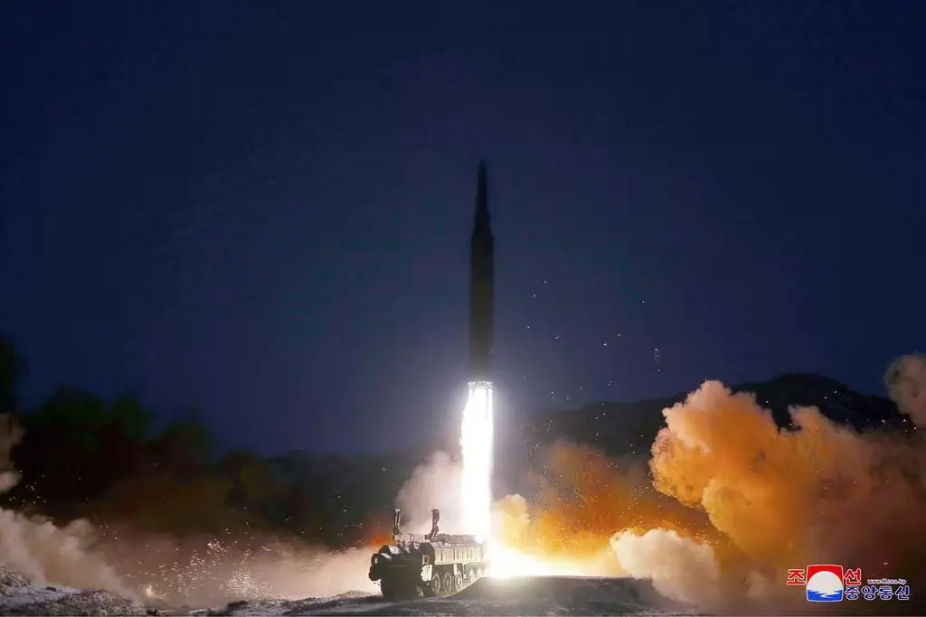 south-korea-says-north-fires-multiple-cruise-missiles-off-the-west-coast