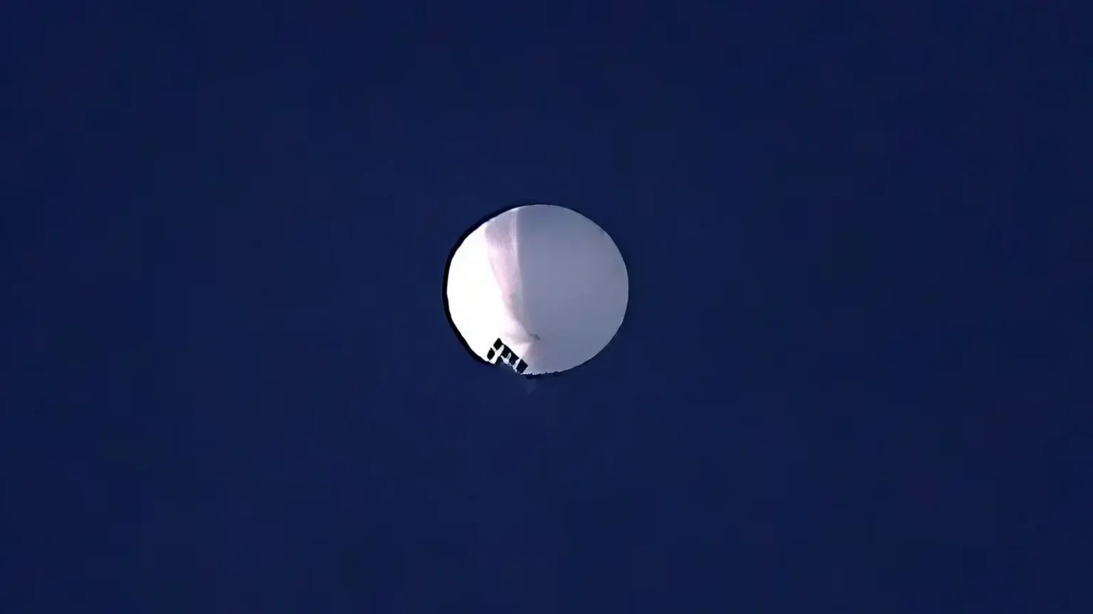 us-intercepts-non-threat-small-balloon-over-utah