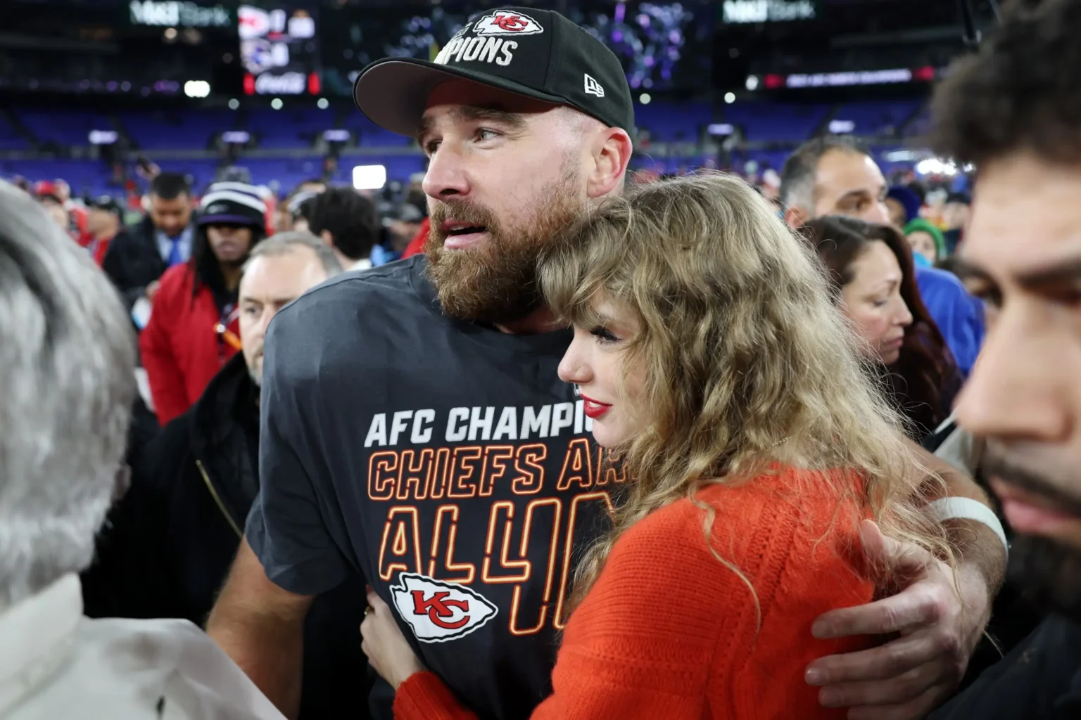i-love-it-when-taylor-comes-travis-kelce-addressed-the-cranky-nfl-fans-who-criticize-his-relationship-with-taylor-swift
