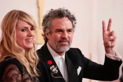 celebrities-including-billie-eilish-and-mark-ruffalo-showed-their-solidarity-to-palestine-at-the-2024-oscars