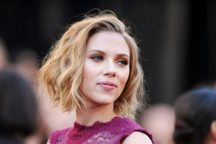 scarlett-johansson-to-take-the-lead-in-the-upcoming-jurassic-world-movie