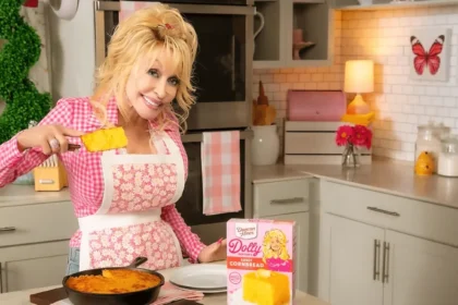 dolly-parton-announces-first-ever-cookbook-with-sister-good-lookin-cookin