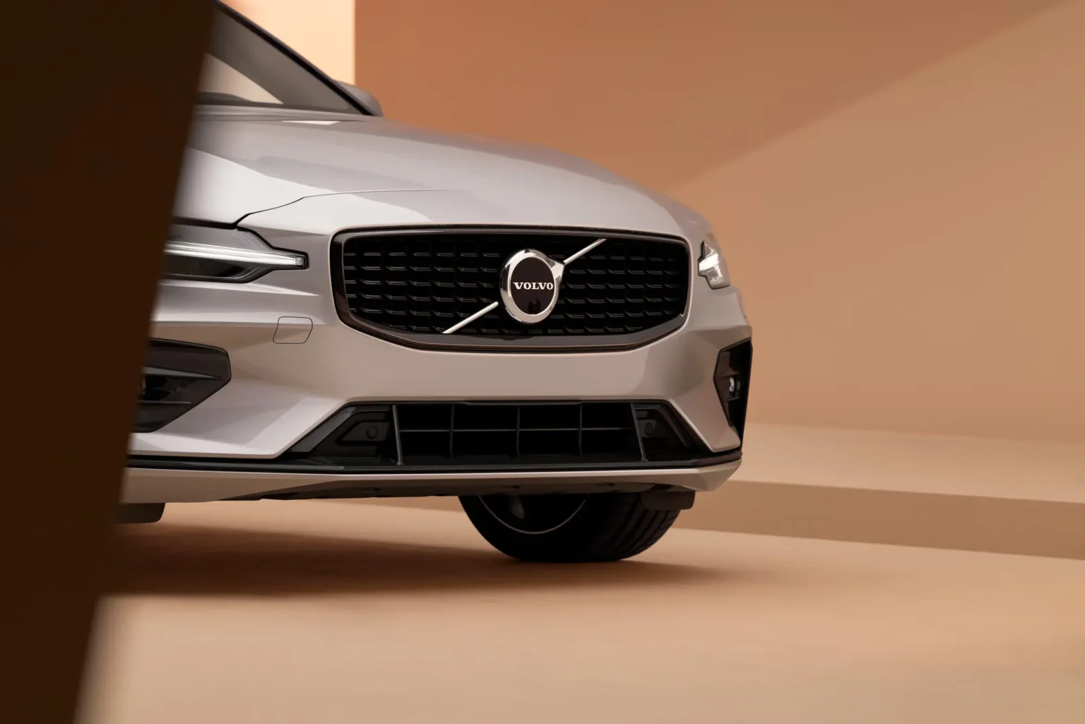 volvo-plans-to-make-ev-ends-diesel-engine-vehicles