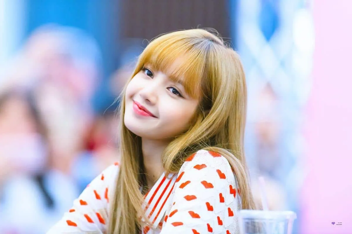 blackpink-lisa-unveils-never-seen-before-childhood-picture-for-fans