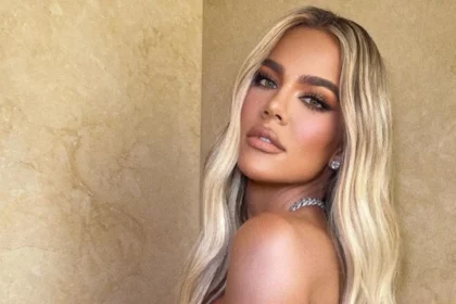 khloe-kardashian-shares-sweet-selfie-with-her-and-brothers-kids