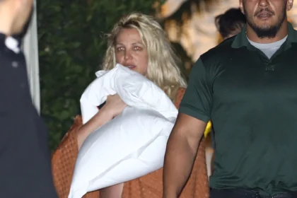 britney-spears-reportedly-involved-in-a-fight-with-boyfriend-in-la-the-singer-denies