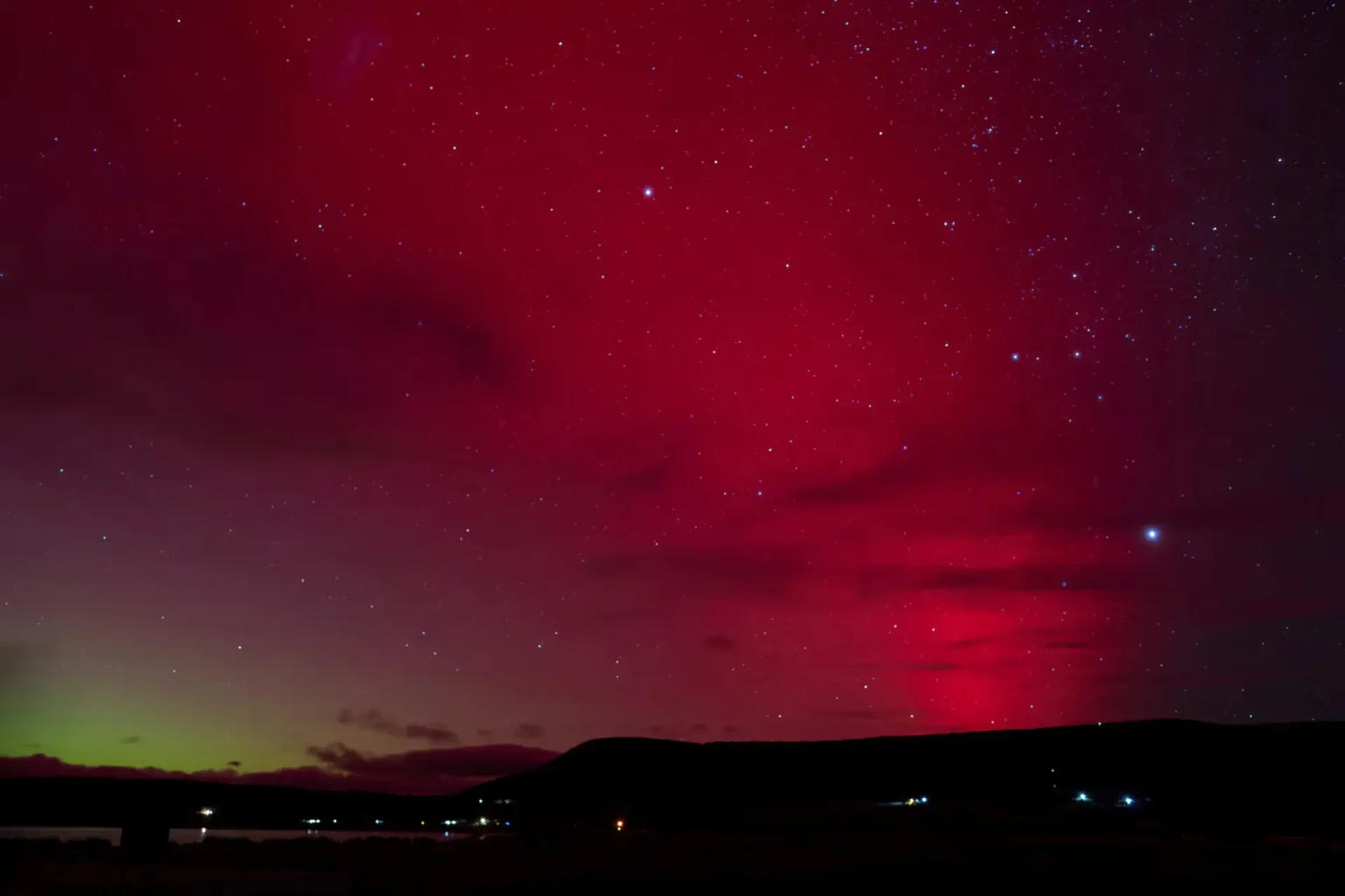 what-danger-lies-behind-the-astonishing-auroras-and-how-far-solar-storm-is-from-earth