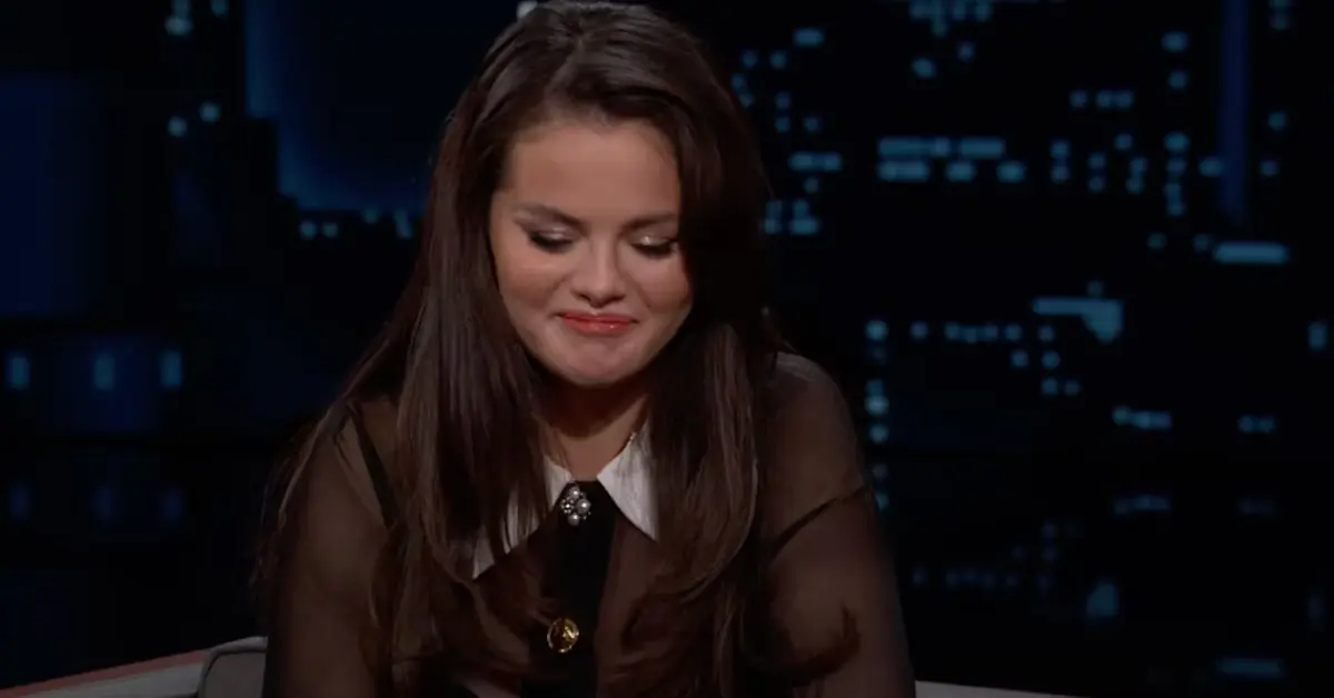 selena-gomez-breaks-into-tears-reflecting-on-the-full-circle-wizards-of-waverly-place-moment
