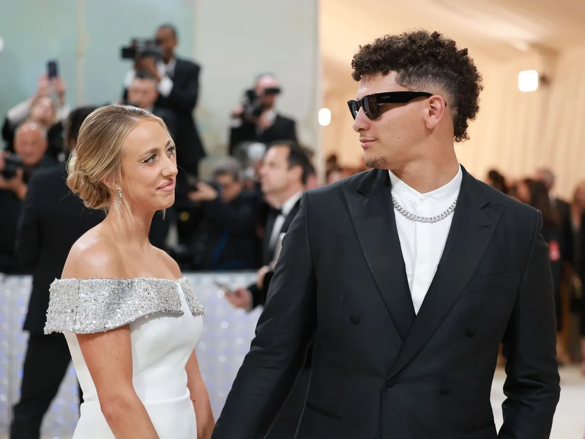 patrick-mahomes-opens-up-about-brittany-mahomes-third-pregnancy