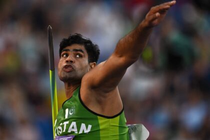 arshad-nadeem-wins-gold-for-pakistan-after-40-years-at-paris-olympics