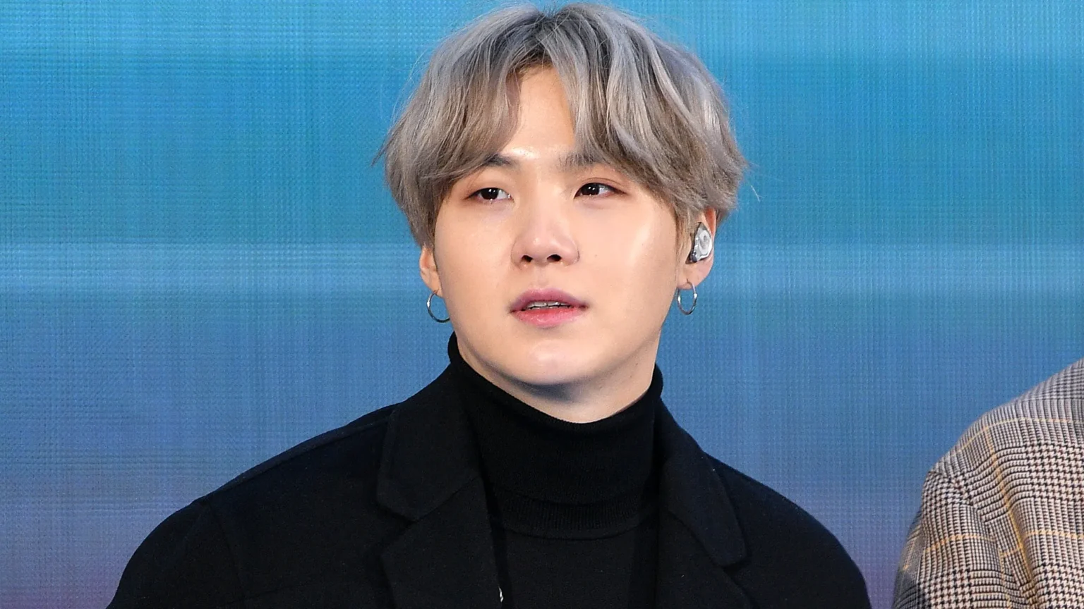 bts-suga-charged-apologizes-after-being-charged-after-violated-traffic-act