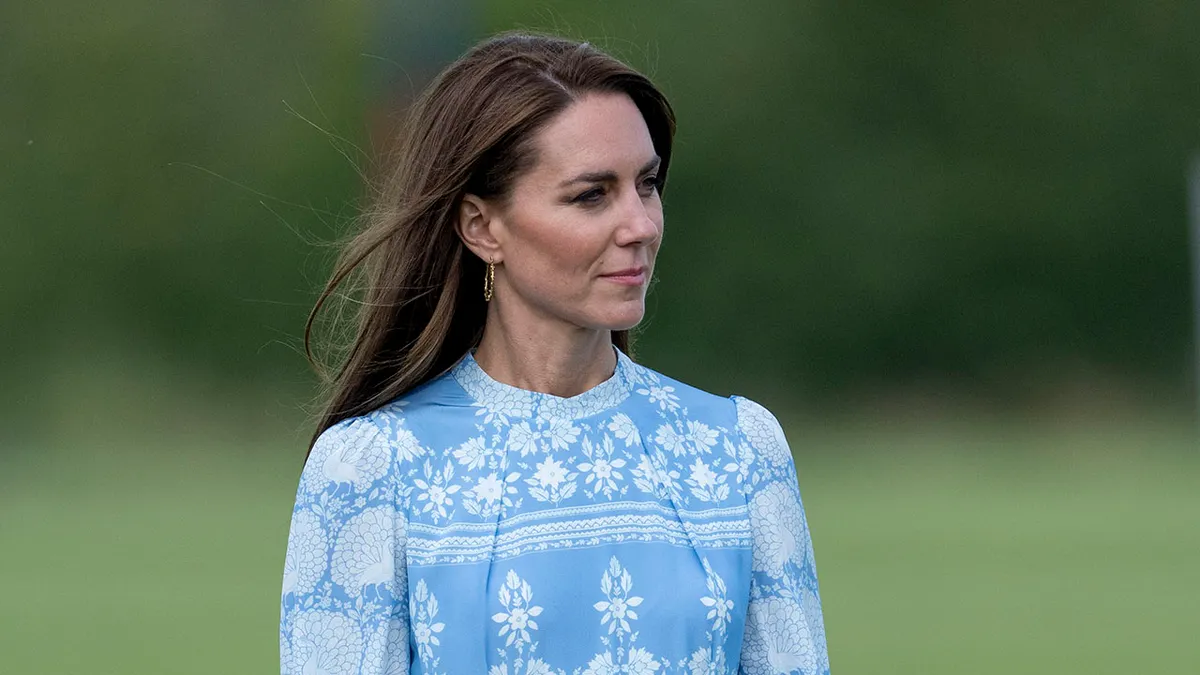 kate-middleton-makes-stunning-public-appearance-joining-prince-william-on-the-balmoral-estate