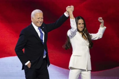 who-is-ashley-the-only-daughter-of-joe-biden-who-takes-the-stage-at-the-dnc-2024