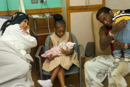 cardi-b-shares-photos-of-her-newborn-baby-estranged-husband-offset