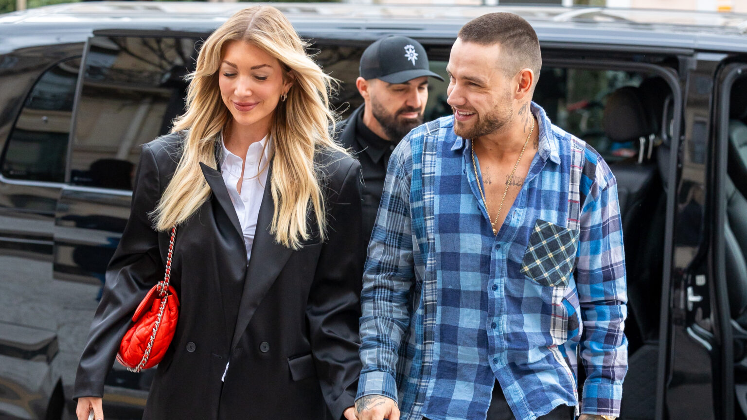 liam-payne-wanted-his-gf-kate-cassidy-to-stay-with-him-in-argentina-prior-to-his-death