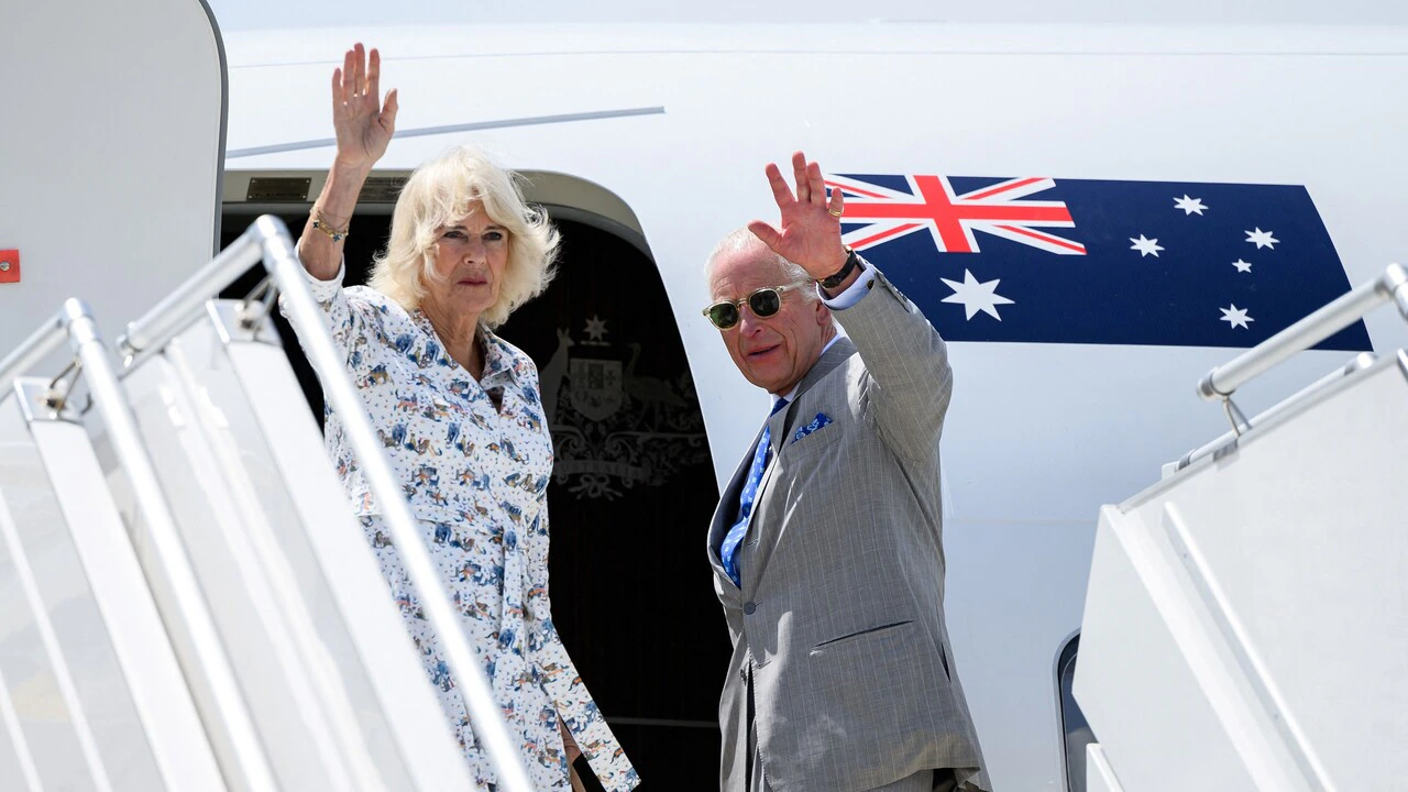 king-charles-queen-camilla-penned-emotional-message-as-they-jet-off-to-samoa