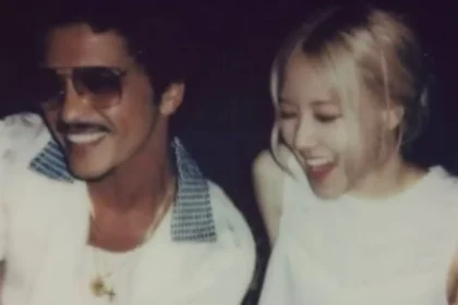 blackpinks-rose-teamed-up-with-bruno-mars-for-a-surprise-collaboration