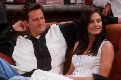 courteney-cox-honors-her-late-friend-matthew-perry-on-his-first-death-anniversary