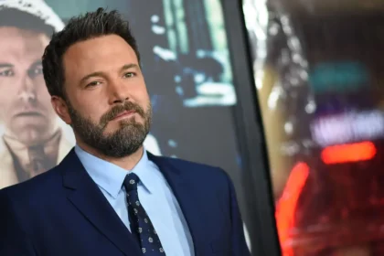 ben-affleck-shows-fury-after-being-grabbed-by-the-neck-in-nyc