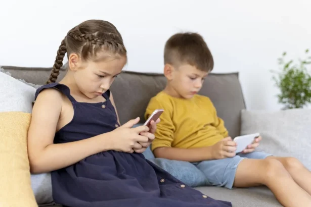 australia-inches-away-from-banning-social-media-for-children-under-16