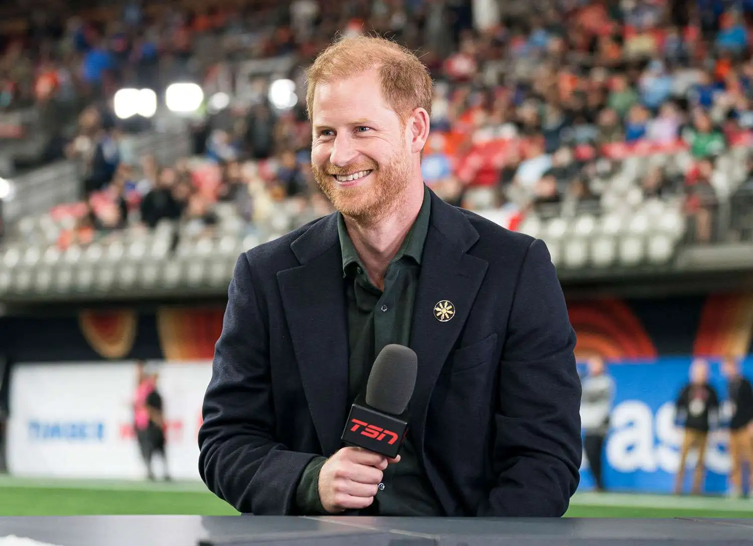 prince-harry-makes-a-solo-appearance-in-canada-to-promote-the-2025-invictus-games